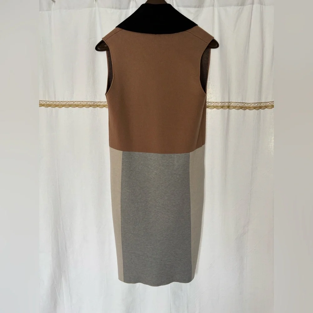Sleeveless Cardigan - Picture 2 of 6